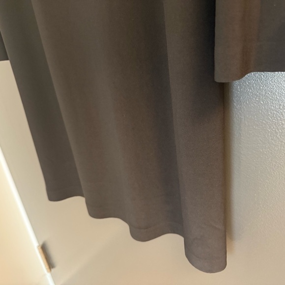 Norma Kamali size 36 (6 or S in brand) Black Long Sleeve Dress mock neck NWOT - Picture 5 of 12